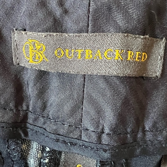 Outback Red Women’s Navy with White Polka Dots Shorts Size 6 - Picture 12 of 12